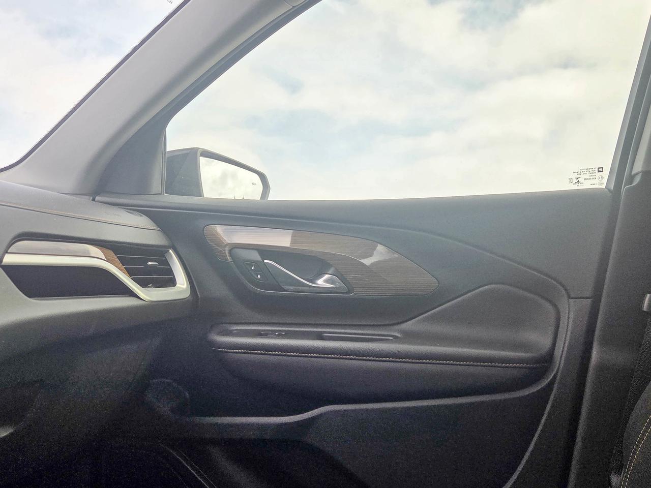 2020 GMC Terrain SLE Photo