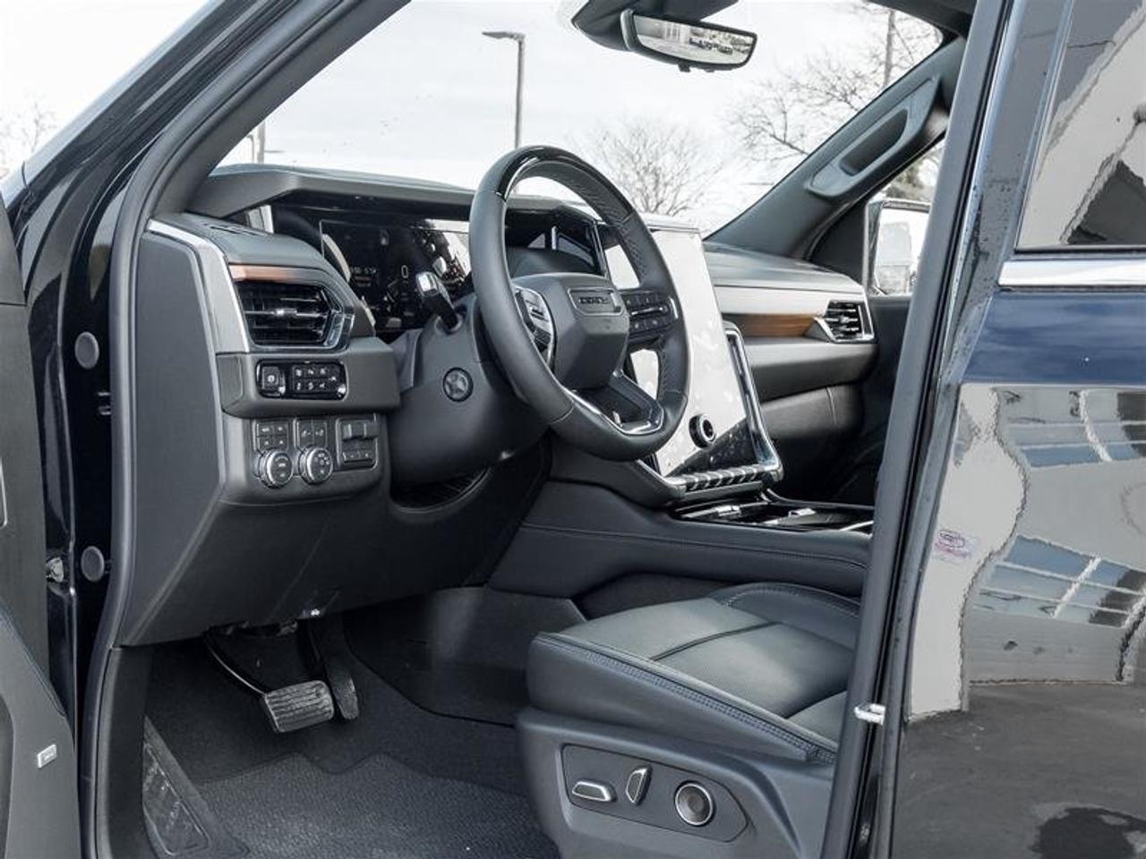 2026 GMC Yukon XL Denali Photo