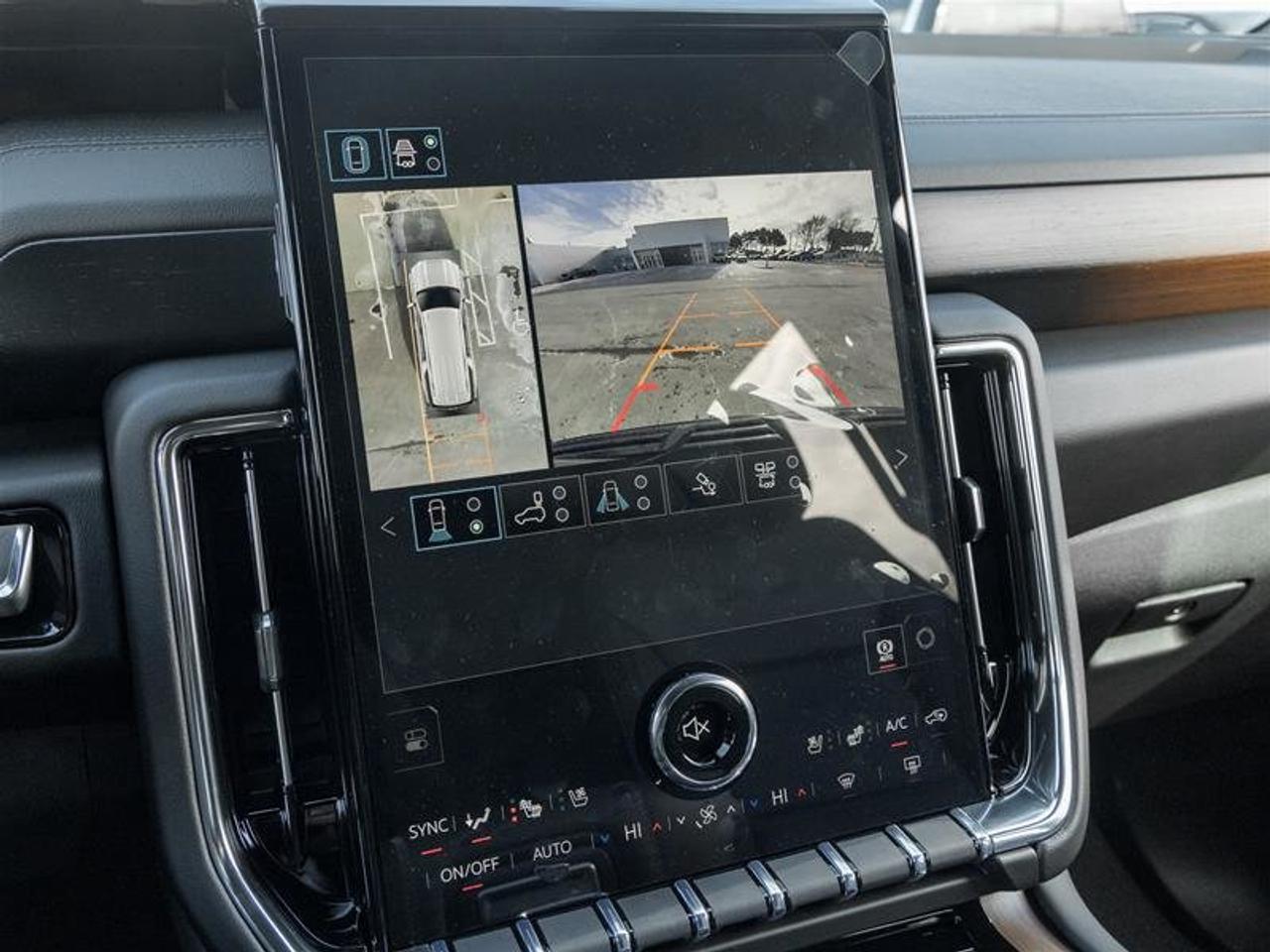 2026 GMC Yukon XL Denali Photo