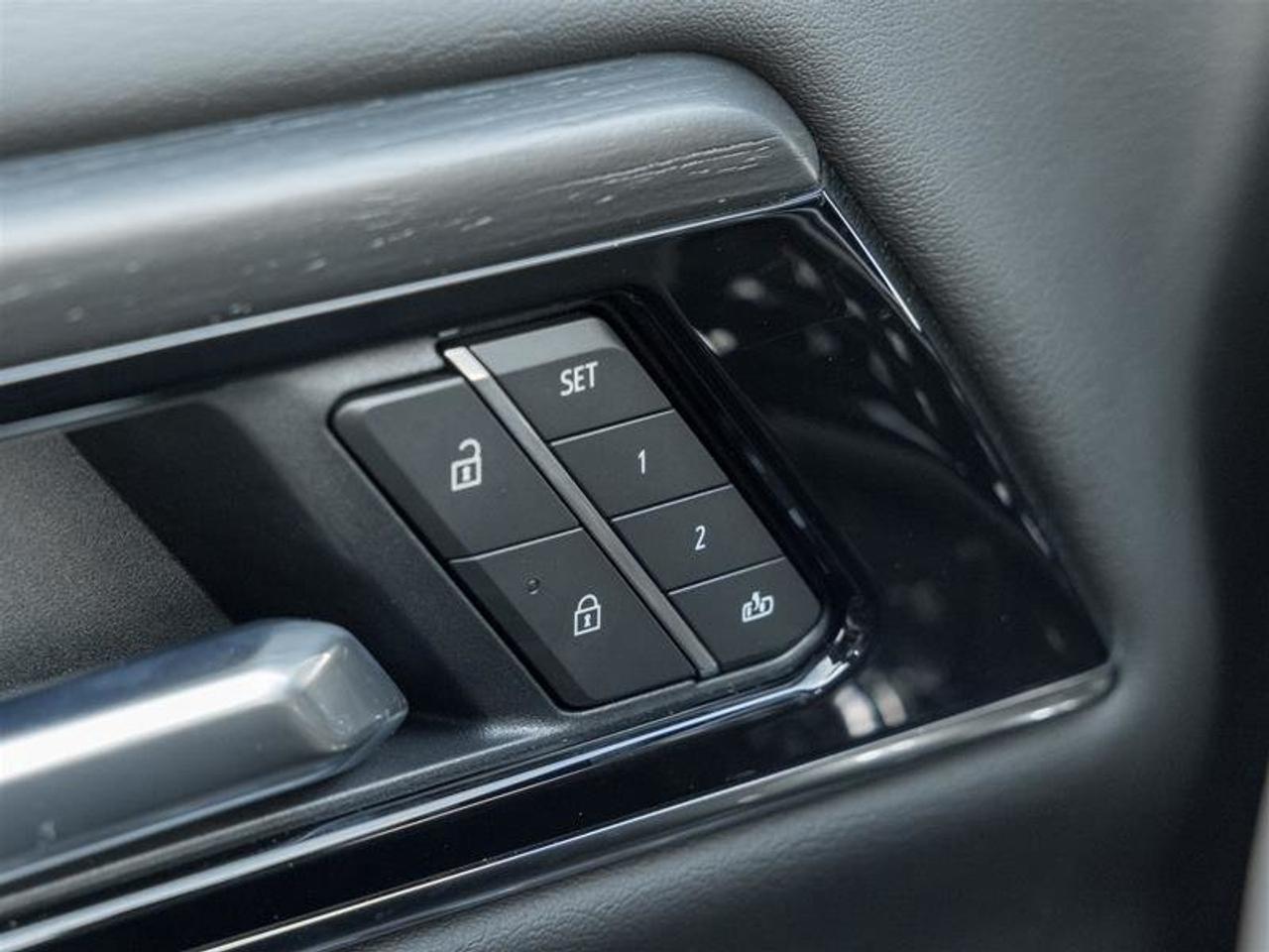 2026 GMC Yukon XL Denali Photo