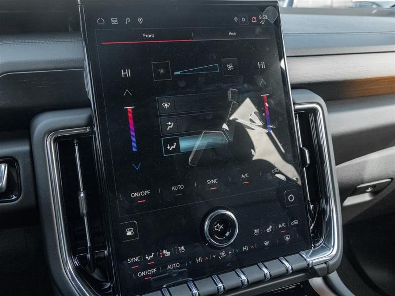 2026 GMC Yukon XL Denali Photo