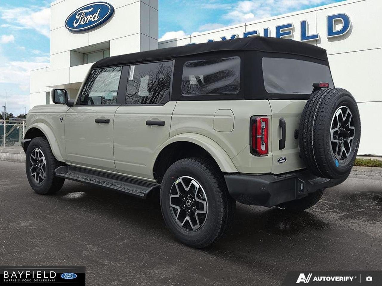 2026 Ford Bronco Outer Banks Photo3