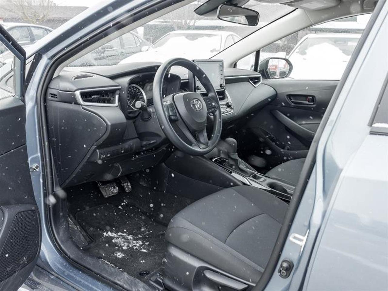 2022 Toyota Corolla LE CVT Photo