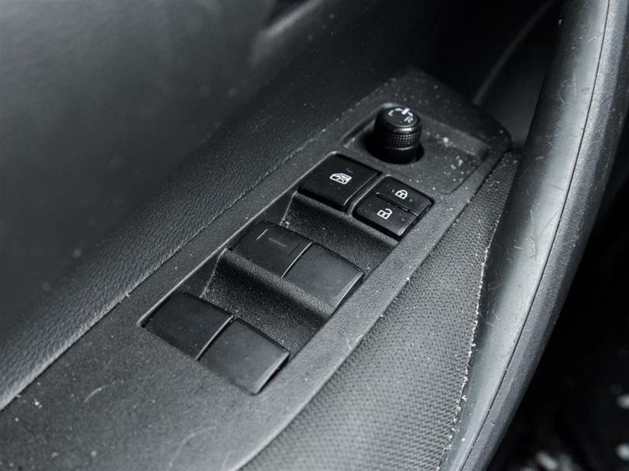 2022 Toyota Corolla LE CVT Photo