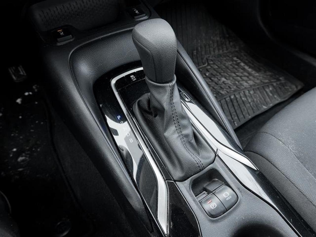 2022 Toyota Corolla LE CVT Photo