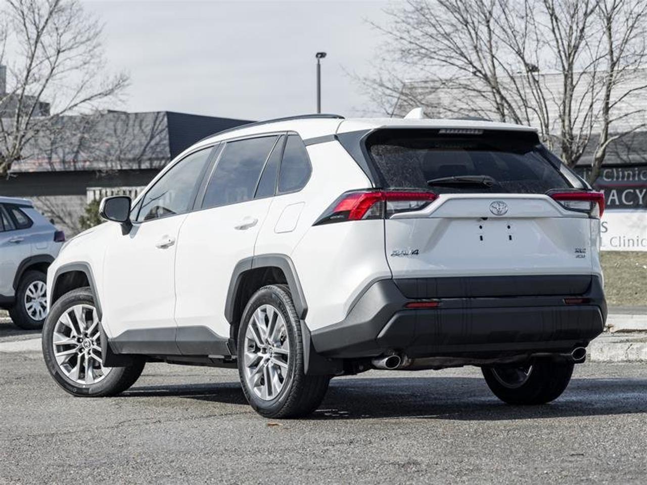 2024 Toyota RAV4 XLE AWD Navi| Heated Front Seats| Moonroof| Backup Camera| XLE| AWD Photo