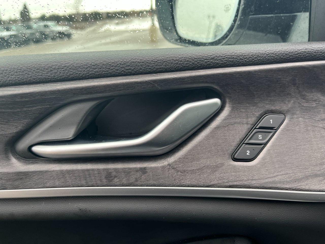 2024 Jeep Grand Cherokee LIMITED 4X4 Photo