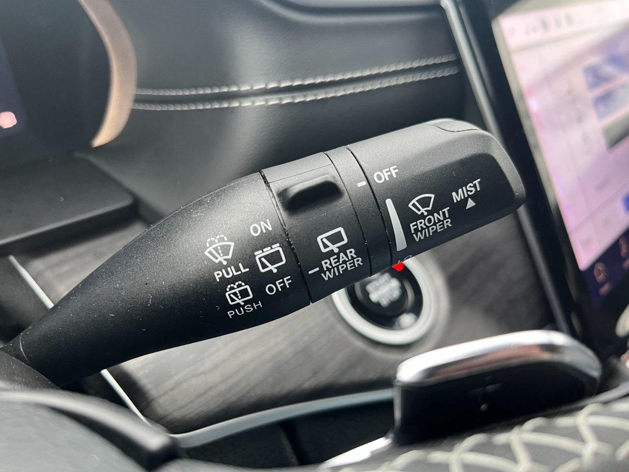 2024 Jeep Grand Cherokee LIMITED 4X4 Photo