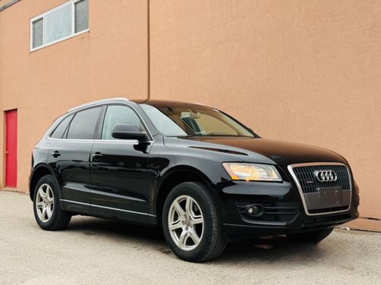 2011 Audi Q5 2.0L Premium Plus Photo2