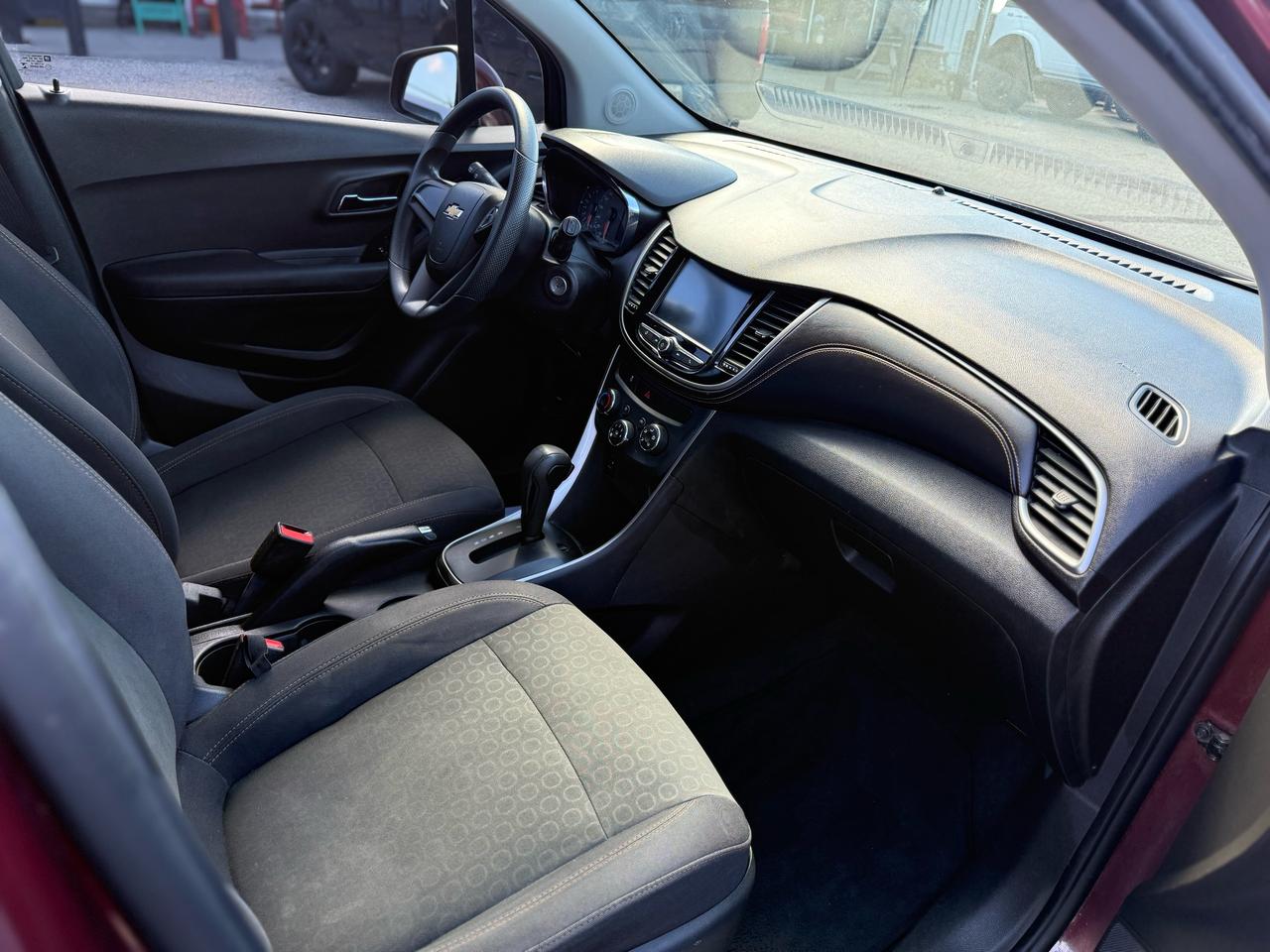 2017 Chevrolet Trax LS Photo