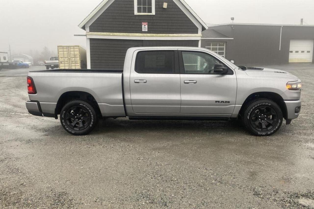 2025 RAM 1500  Photo3