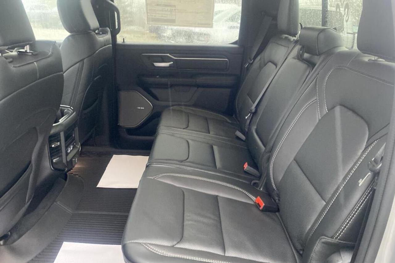 2025 RAM 1500  Photo