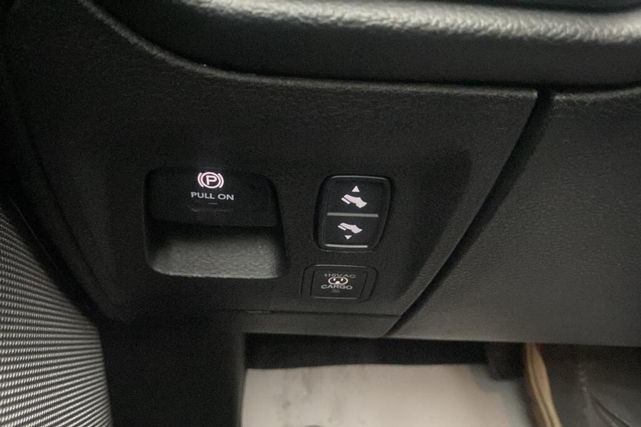 2025 RAM 1500  Photo