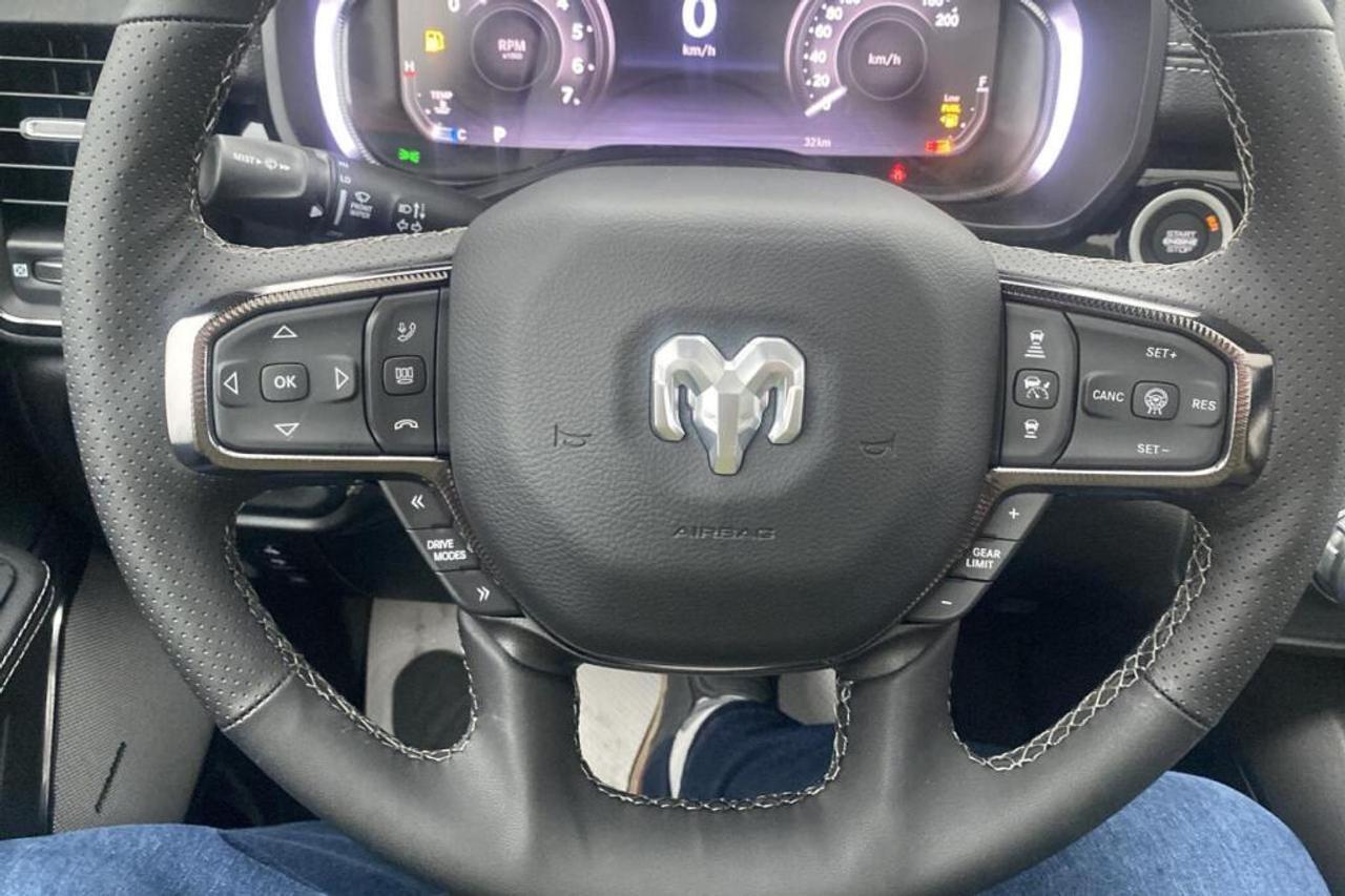 2025 RAM 1500  Photo