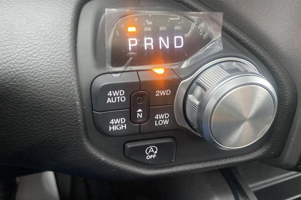 2025 RAM 1500  Photo