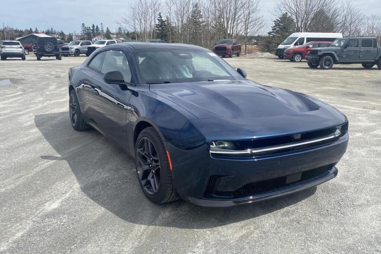 2025 Dodge Charger Daytona  Photo2