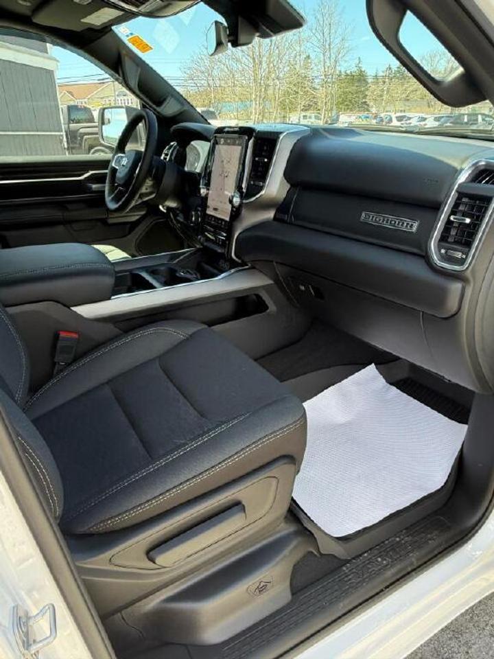 2025 RAM 1500  Photo