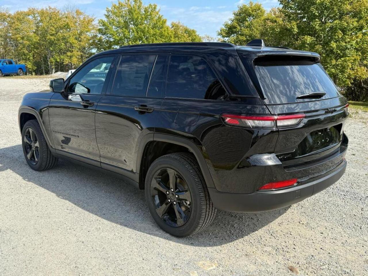 2025 Jeep Grand Cherokee  Photo