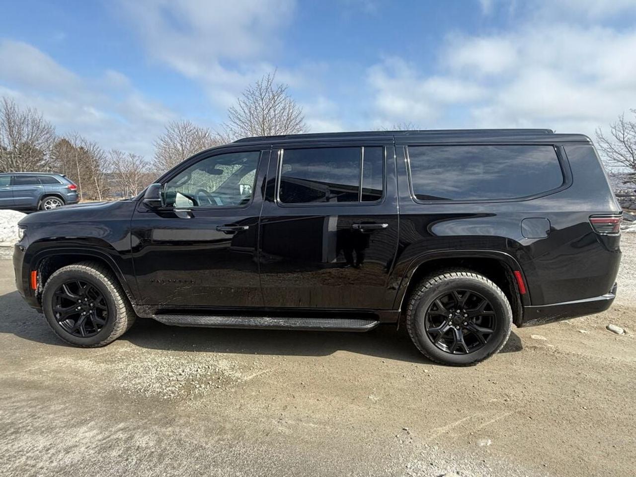 2025 Jeep Wagoneer L  Photo