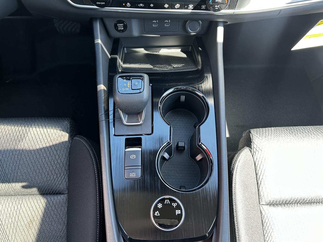 2026 Nissan Rogue SV MOONROOF Photo