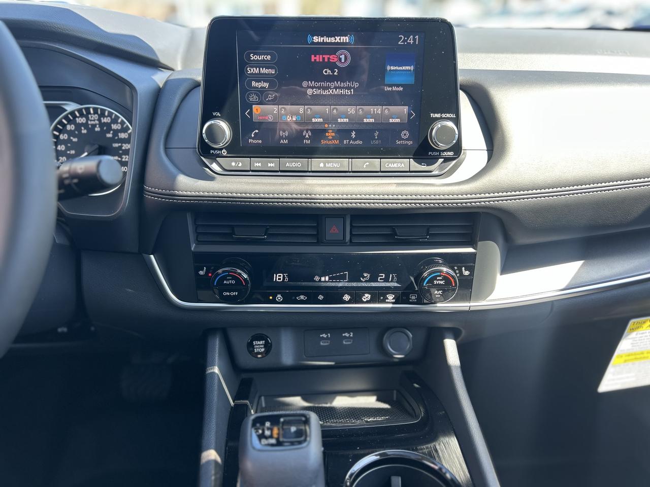 2026 Nissan Rogue SV MOONROOF Photo