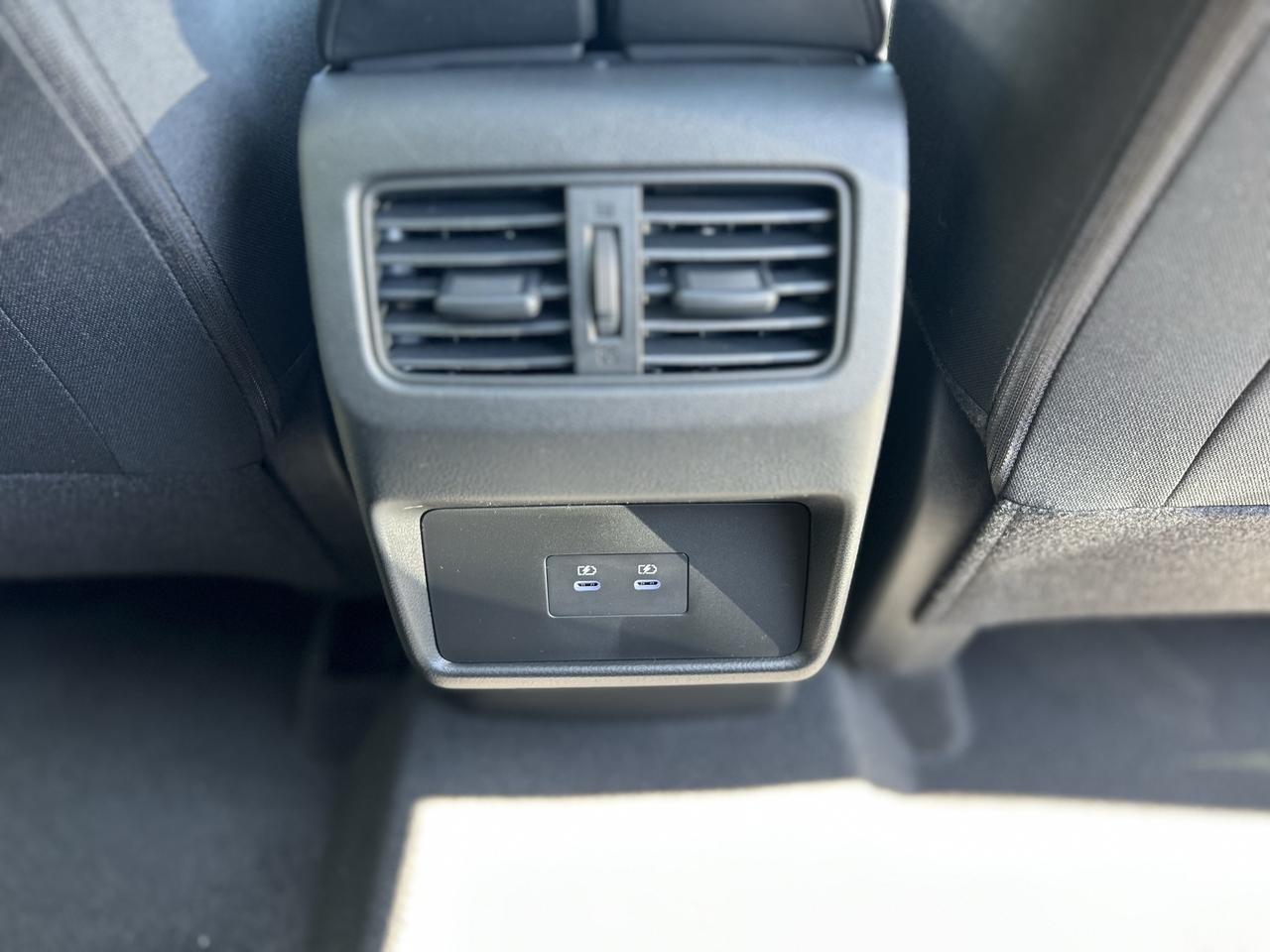 2026 Nissan Rogue SV MOONROOF Photo