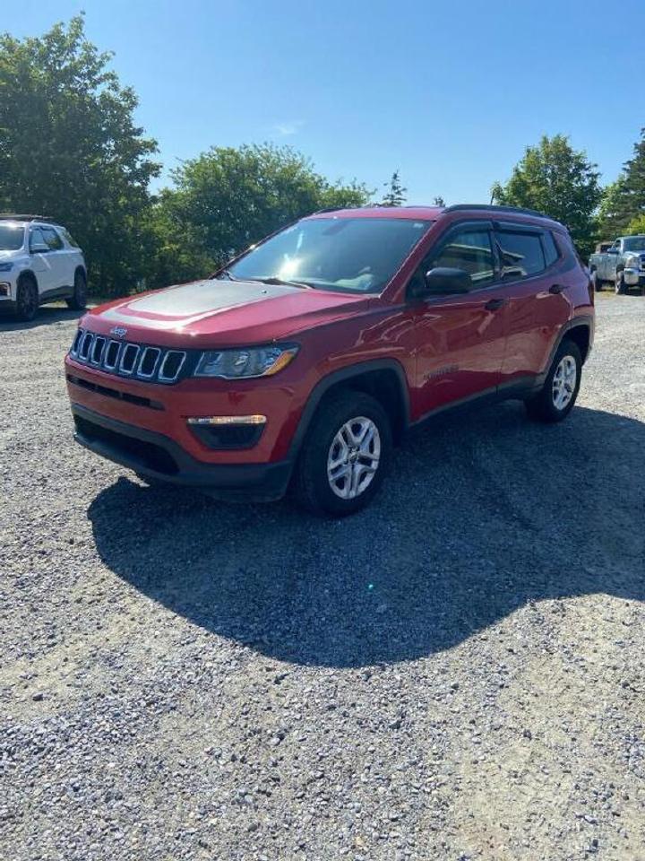 2018 Jeep Compass Sport Photo0