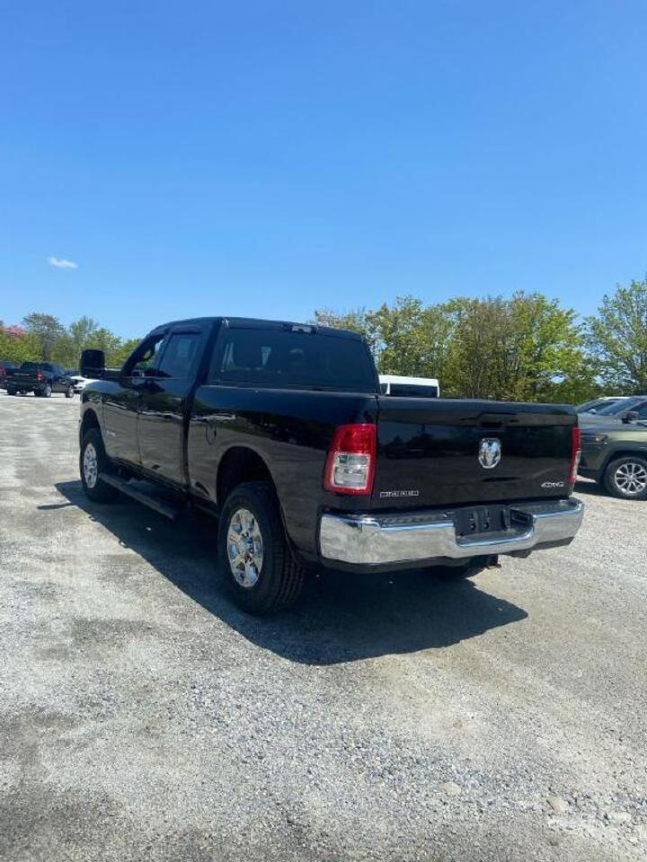 2024 RAM 3500 Big Horn Photo4