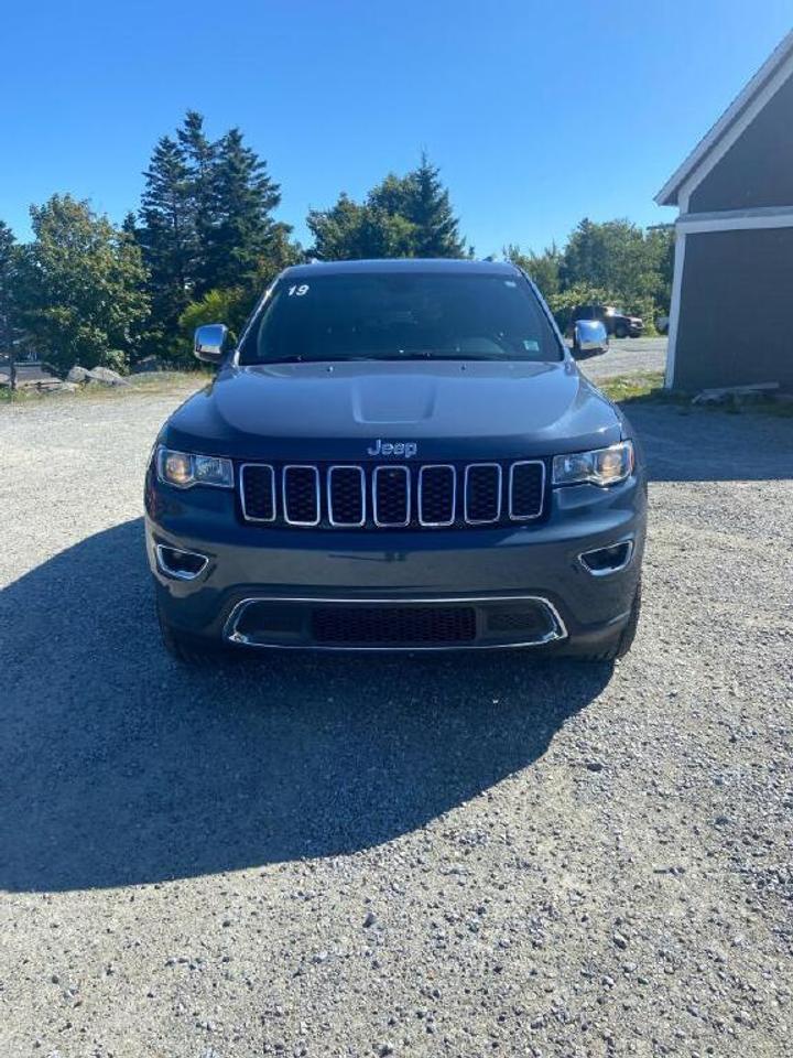 2019 Jeep Grand Cherokee Limited Photo1