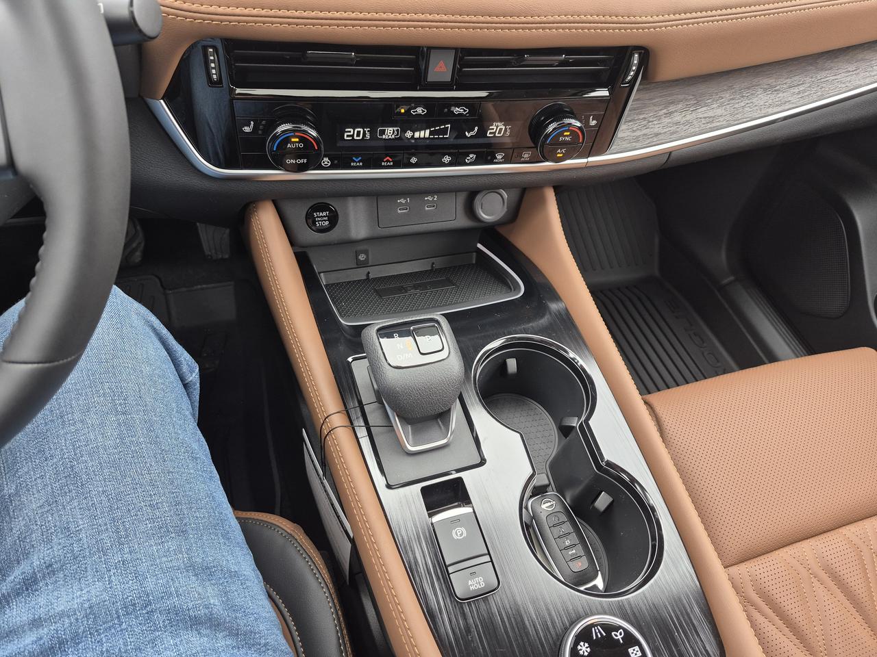 2026 Nissan Rogue Platinum Photo