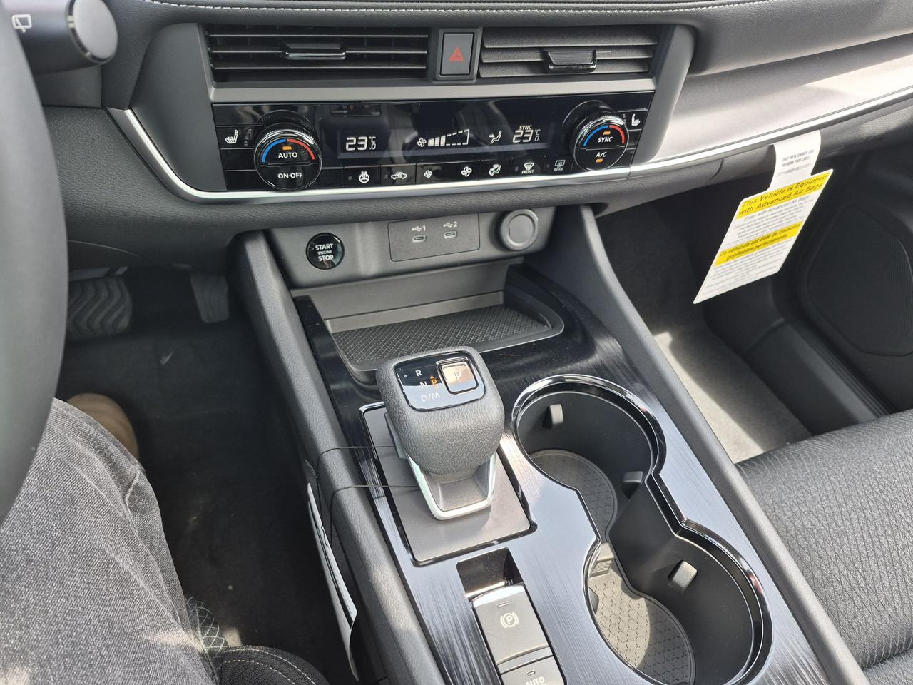 2026 Nissan Rogue SV MOONROOF Photo