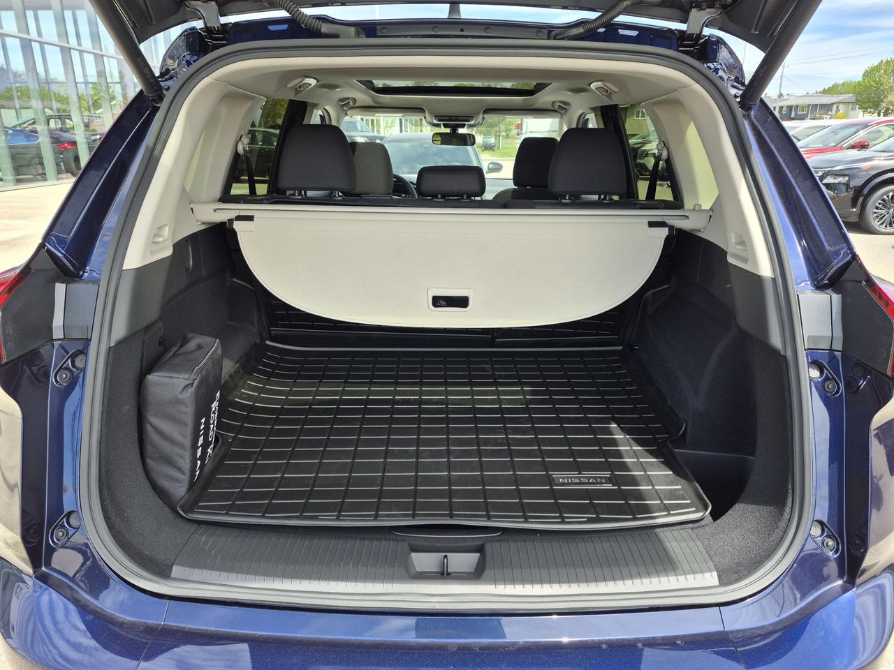2026 Nissan Rogue SV MOONROOF Photo