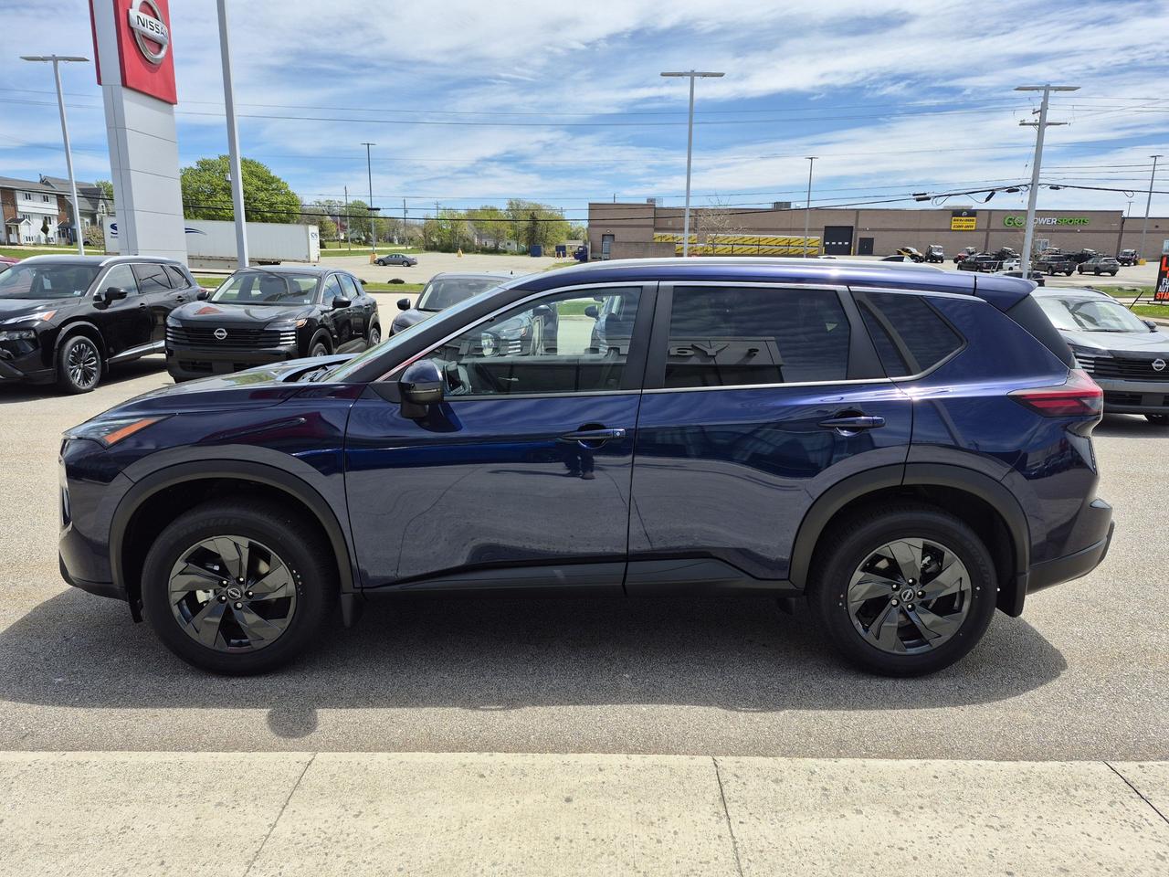 2026 Nissan Rogue SV MOONROOF Photo