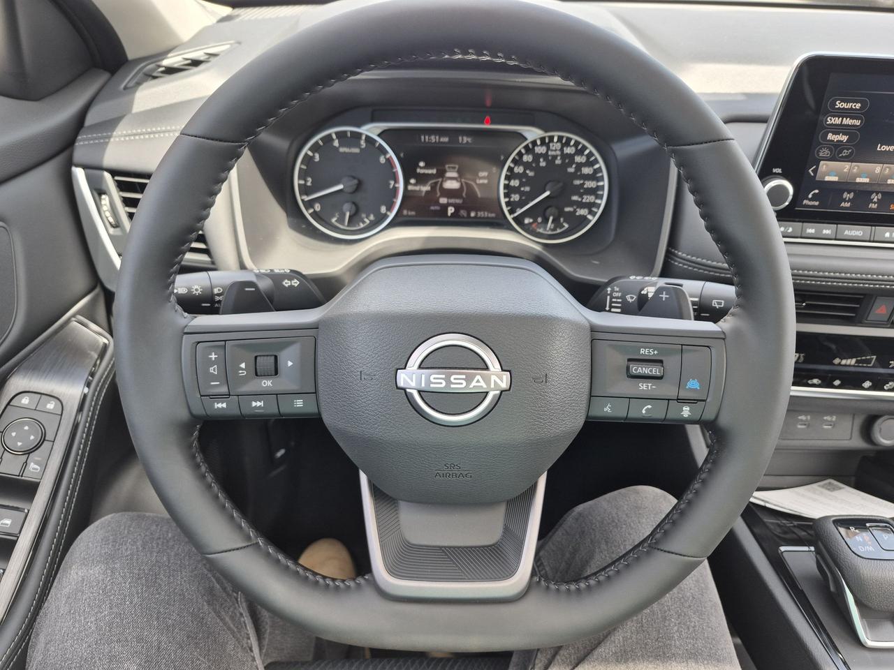 2026 Nissan Rogue SV MOONROOF Photo