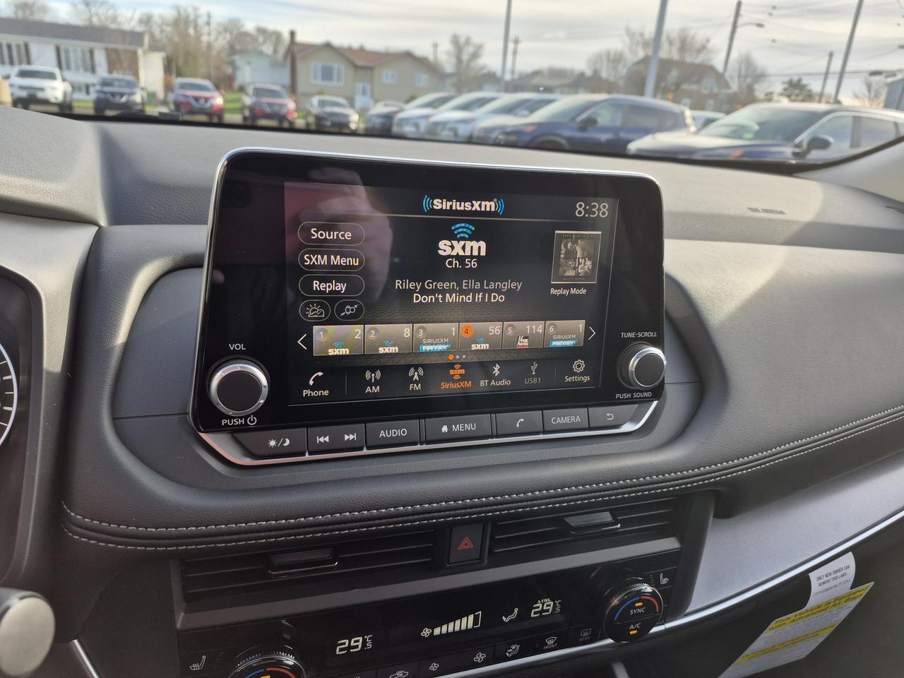 2026 Nissan Rogue SV MOONROOF Photo