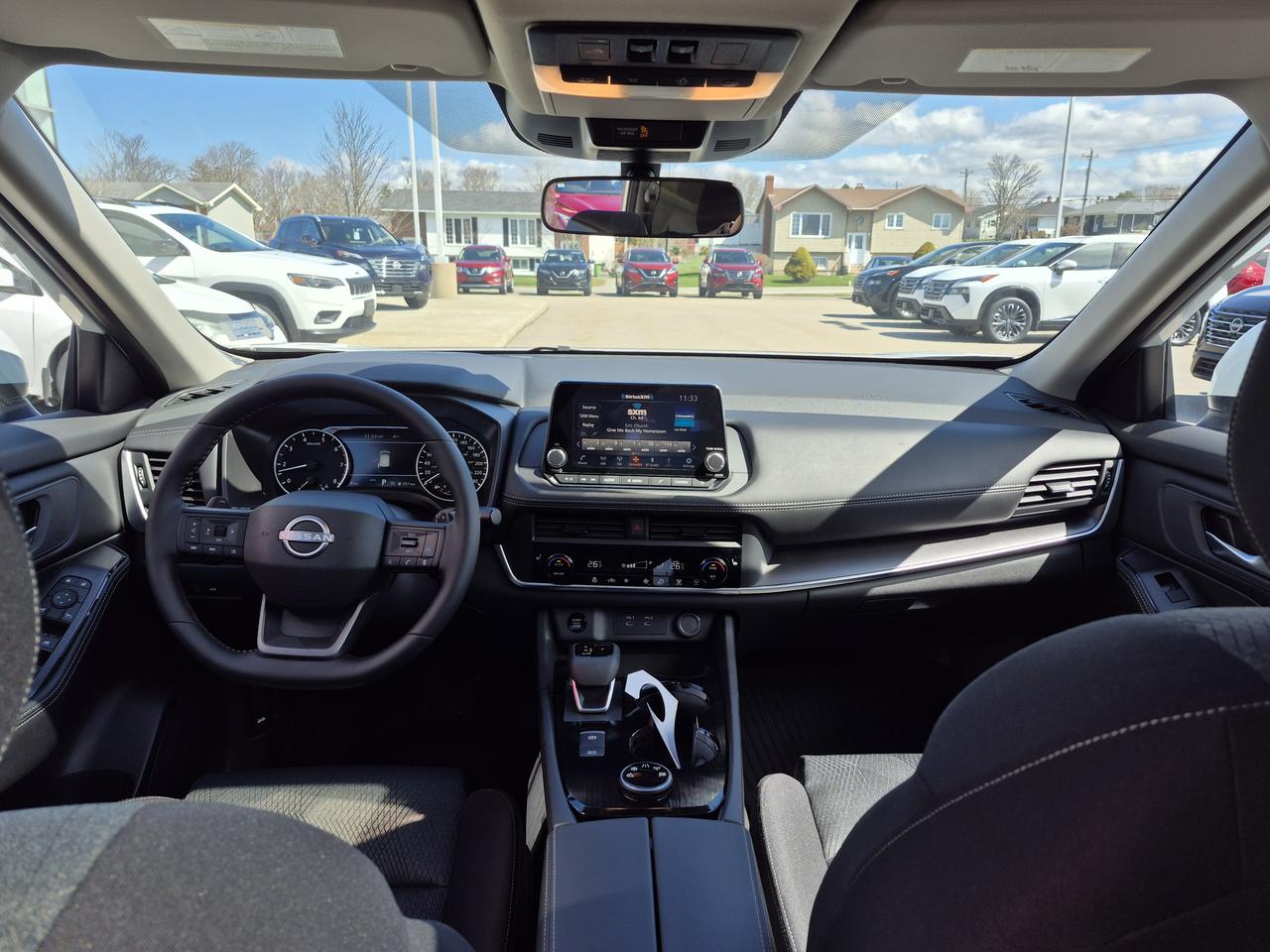 2026 Nissan Rogue SV MOONROOF Photo