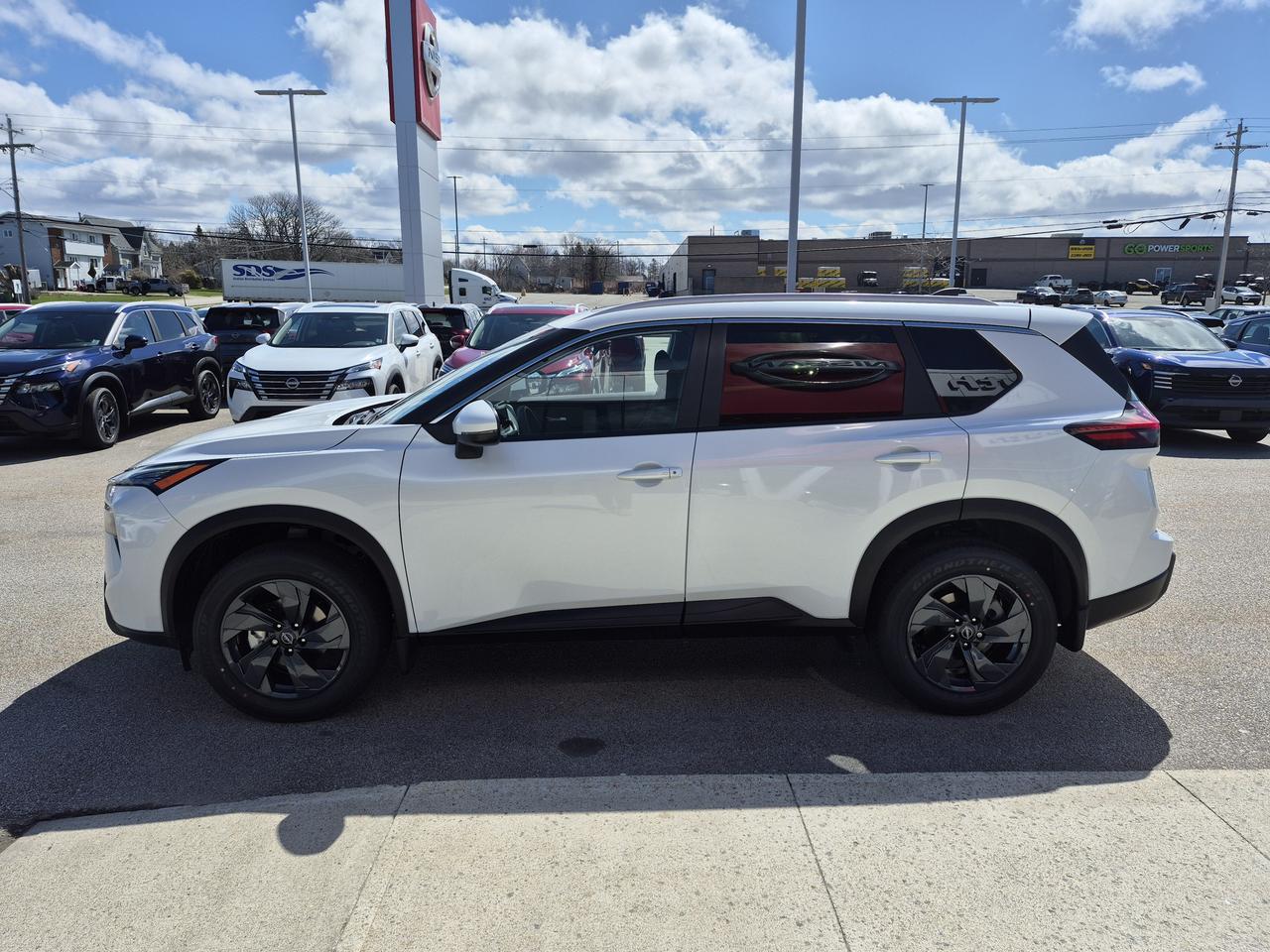 2026 Nissan Rogue SV MOONROOF Photo