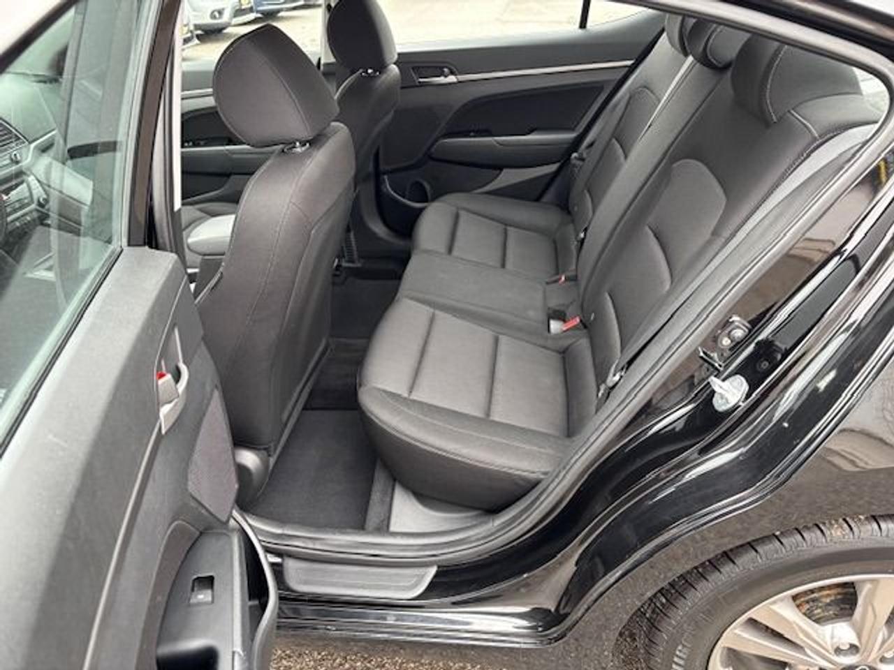 2018 Hyundai Elantra GL Photo