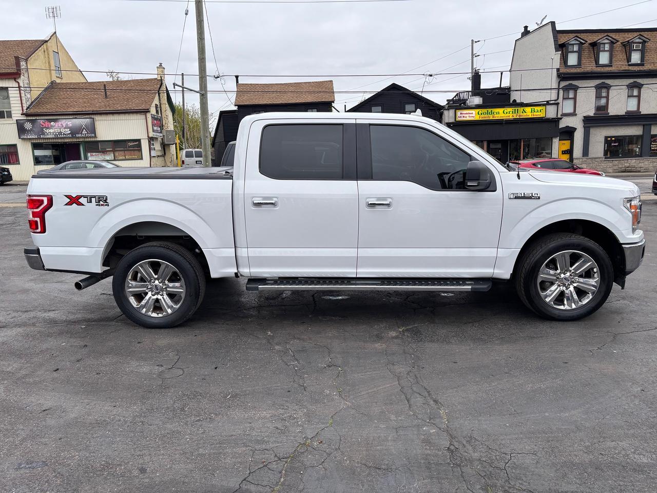 2018 Ford F-150 XLT 4x4 5.5' bed Photo4