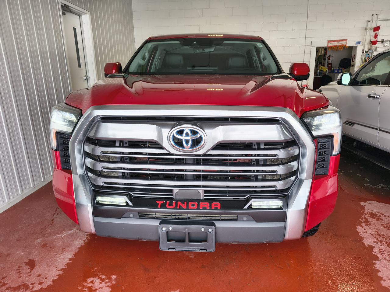 2023 Toyota Tundra LIMITED HYBRID Photo