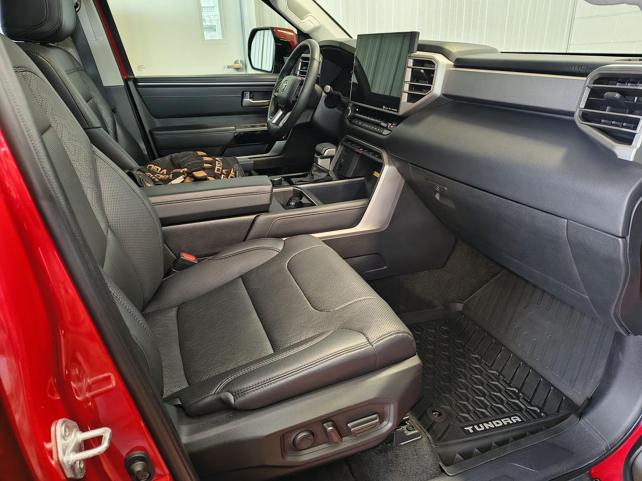 2023 Toyota Tundra LIMITED HYBRID Photo