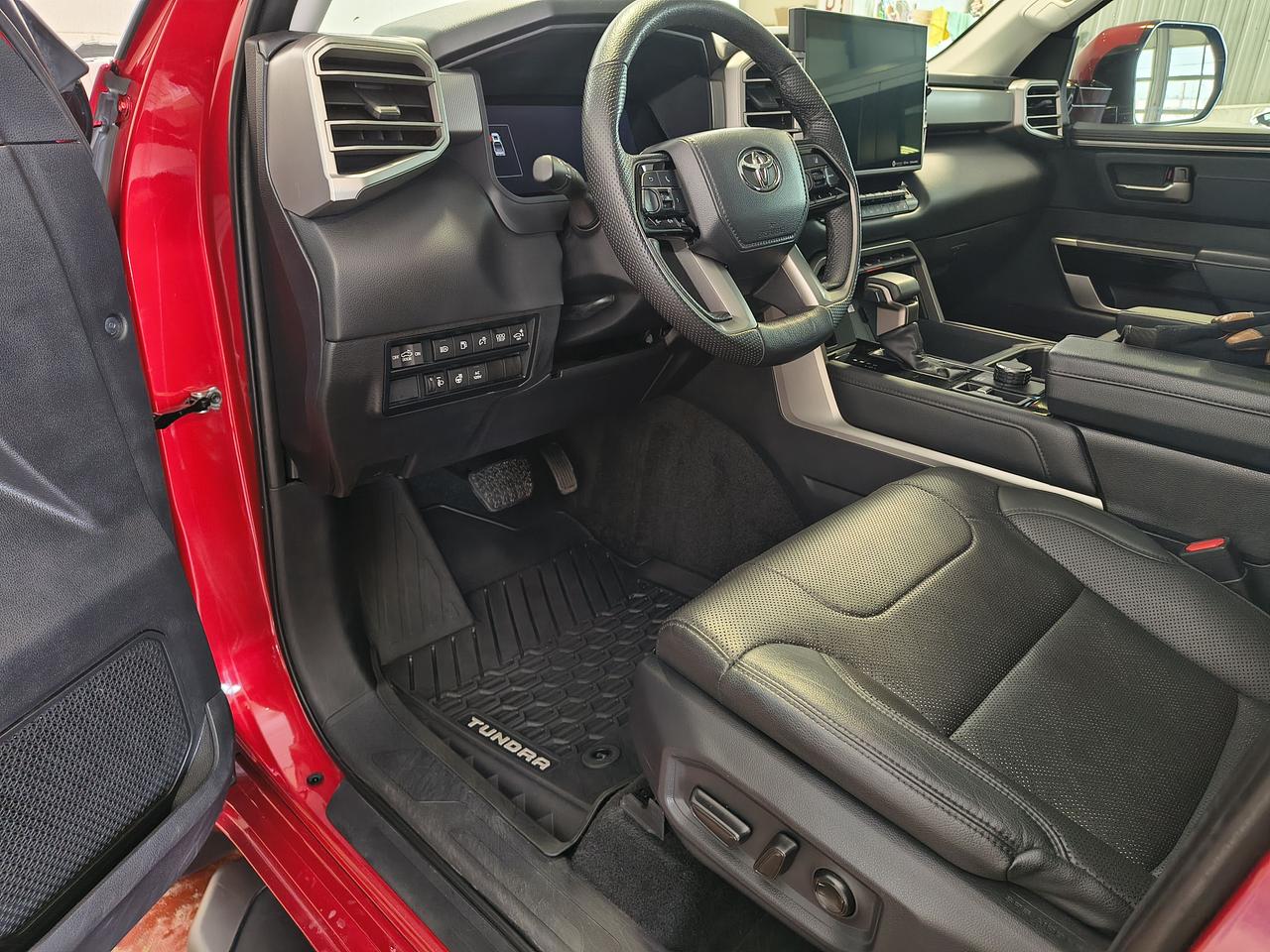 2023 Toyota Tundra LIMITED HYBRID Photo0