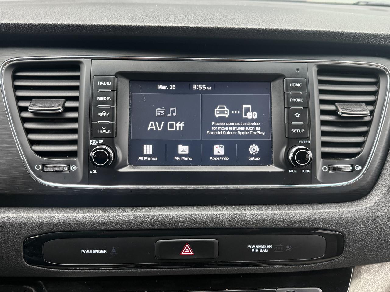 2020 Kia Sedona LX Photo