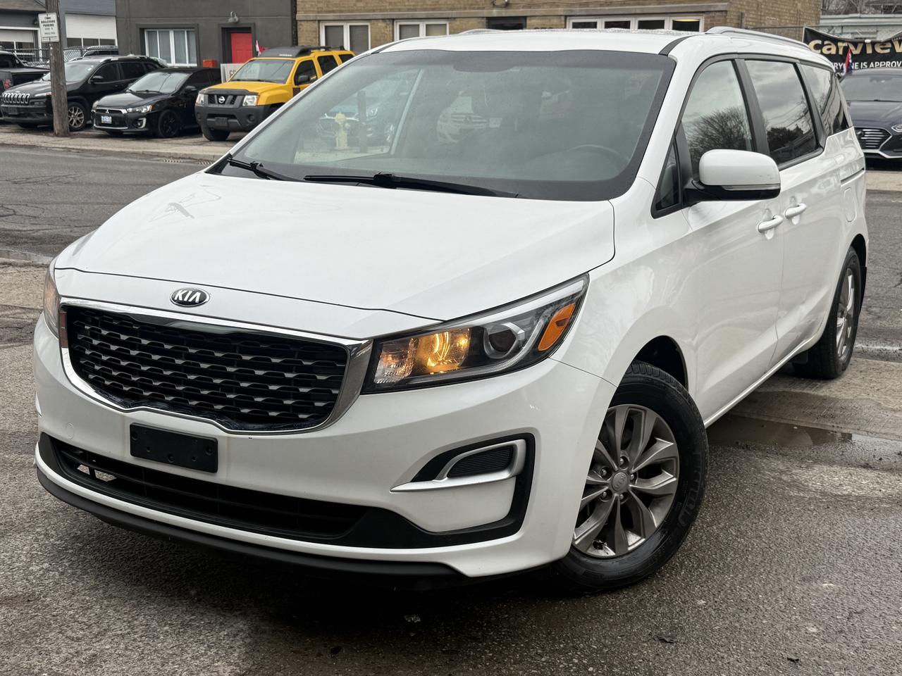 2020 Kia Sedona LX Photo