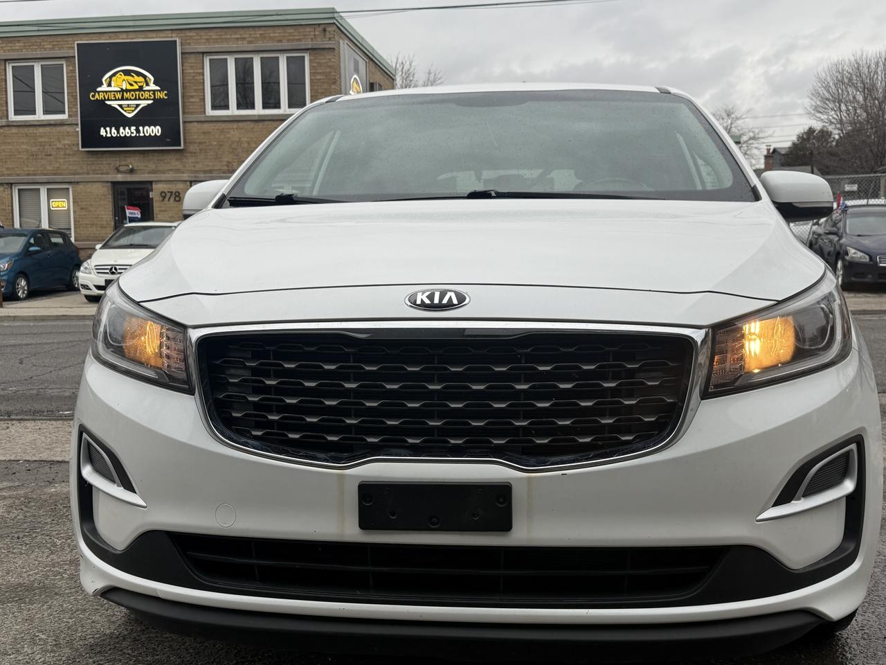 2020 Kia Sedona LX Photo