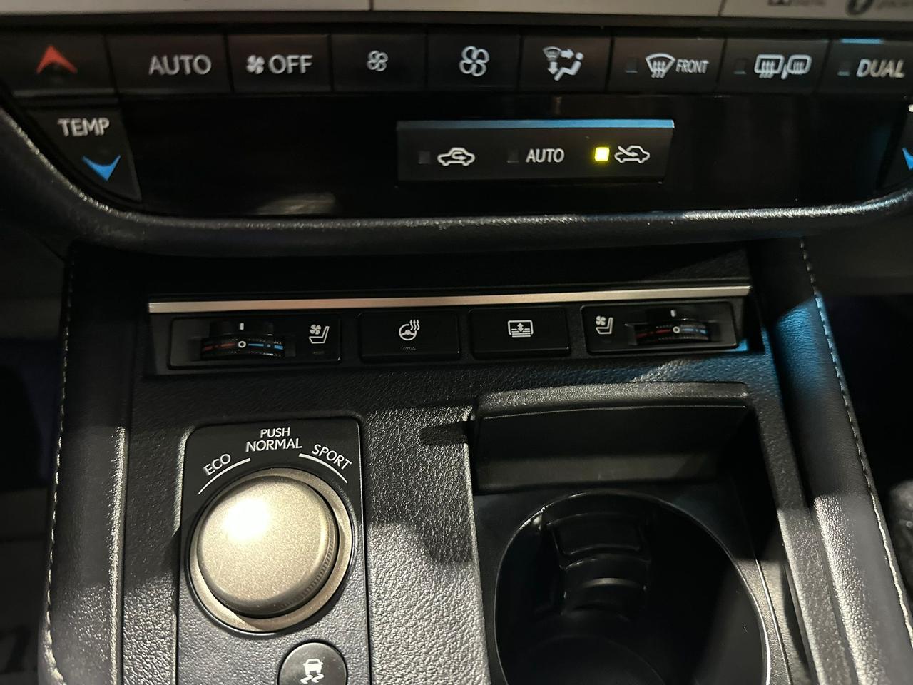 2017 Lexus ES 350  Photo