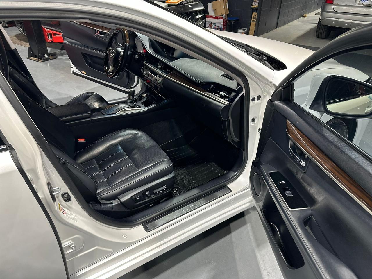2017 Lexus ES 350  - Photo #9