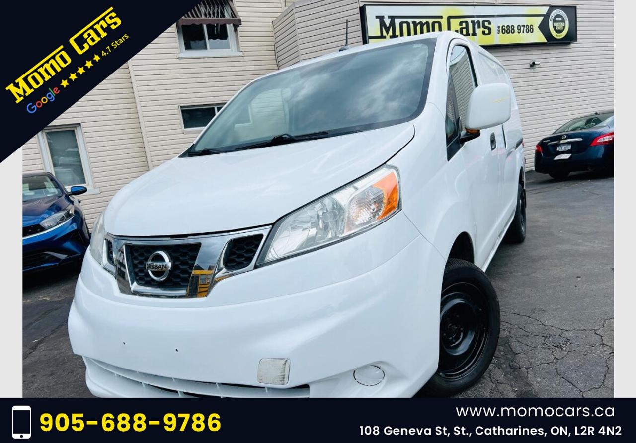2015 Nissan NV200 SV Photo0