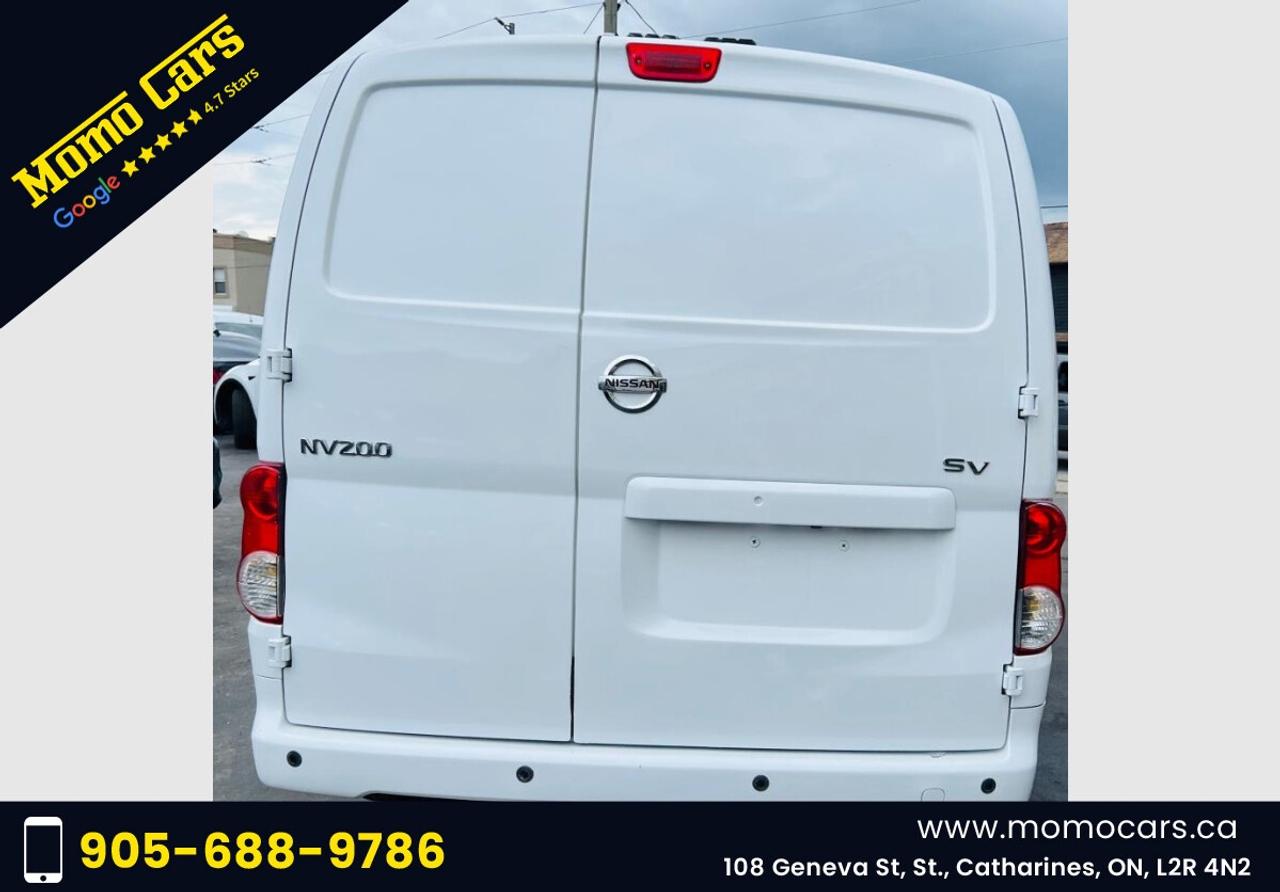 2015 Nissan NV200 SV Photo