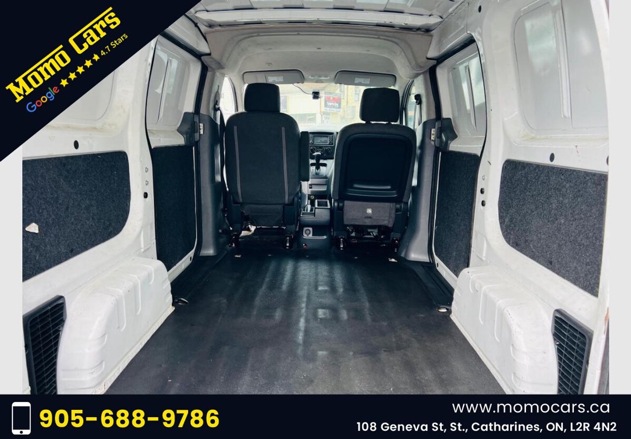 2015 Nissan NV200 SV Photo